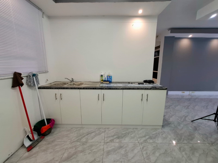 Commercial Property for Sale in Oakdale Western Cape